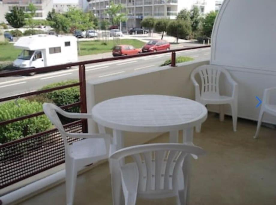 La Rochelle Minimes - Studio Meuble Avec Piscine Экстерьер фото